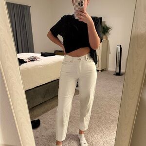 American Eagle Relaxed mom Jean